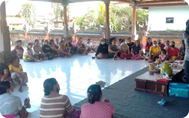 Rapat bulanan pkk dan edukasi